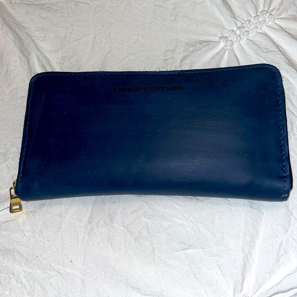 Portland Leather Large leather wallet in Deep Water